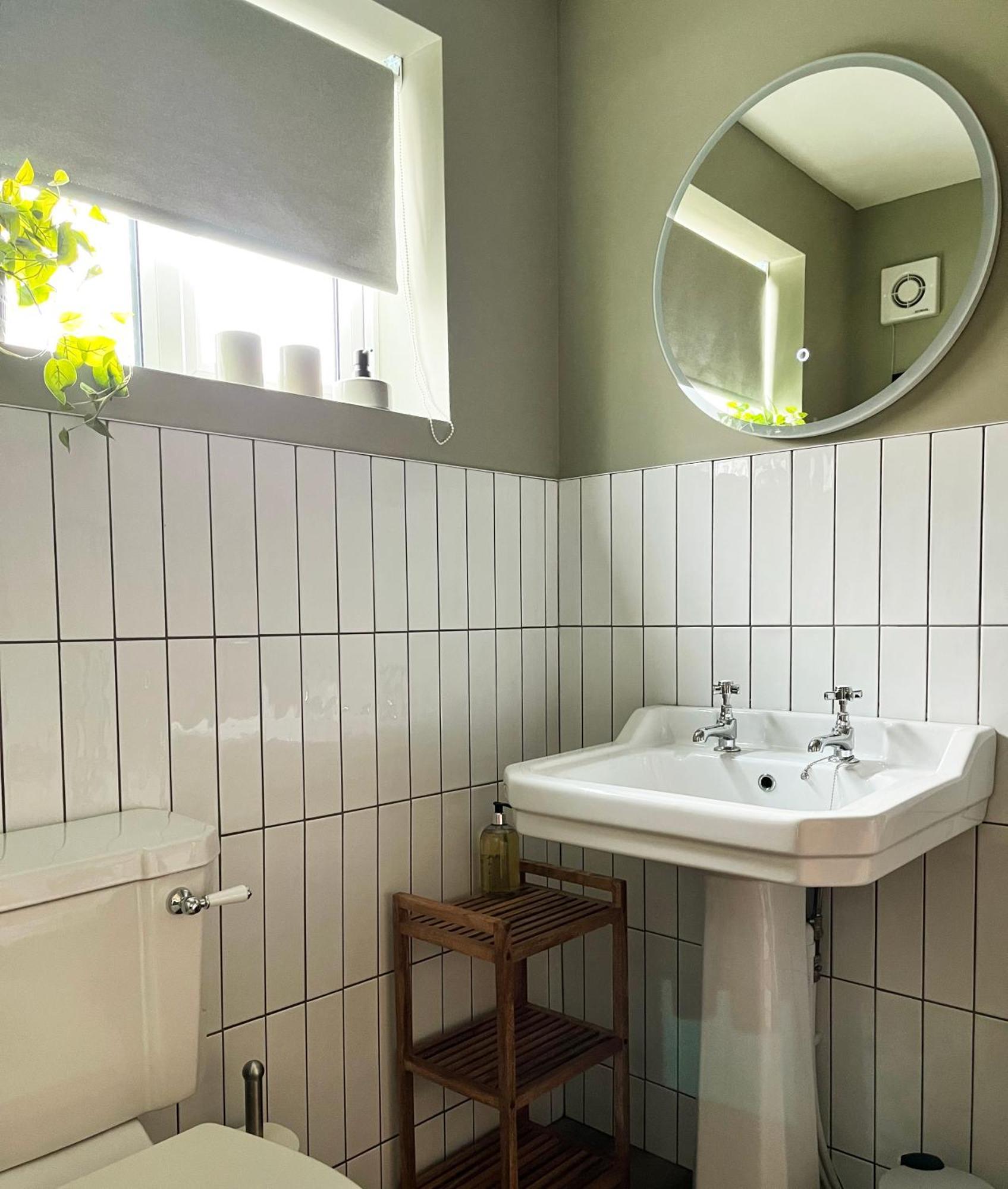 Boutique Style Cosy Cottage Ellesmere Buitenkant foto